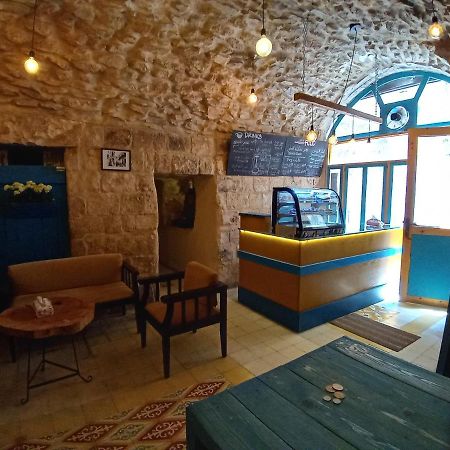 Turquoise Vandrehjem Nablus Eksteriør billede