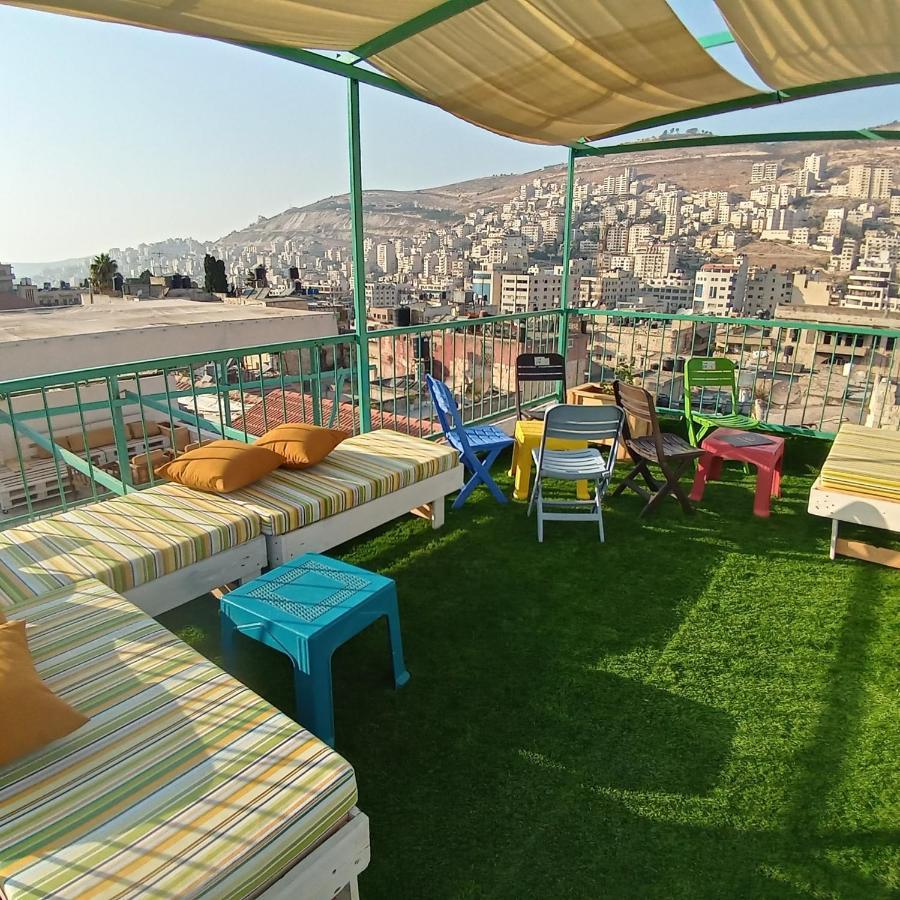 Turquoise Vandrehjem Nablus Eksteriør billede