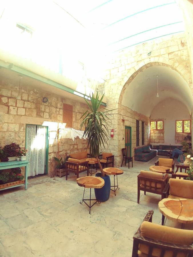 Turquoise Vandrehjem Nablus Eksteriør billede
