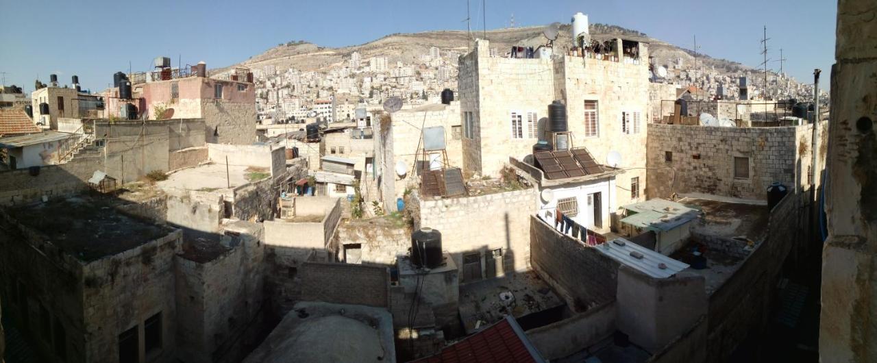 Turquoise Vandrehjem Nablus Eksteriør billede