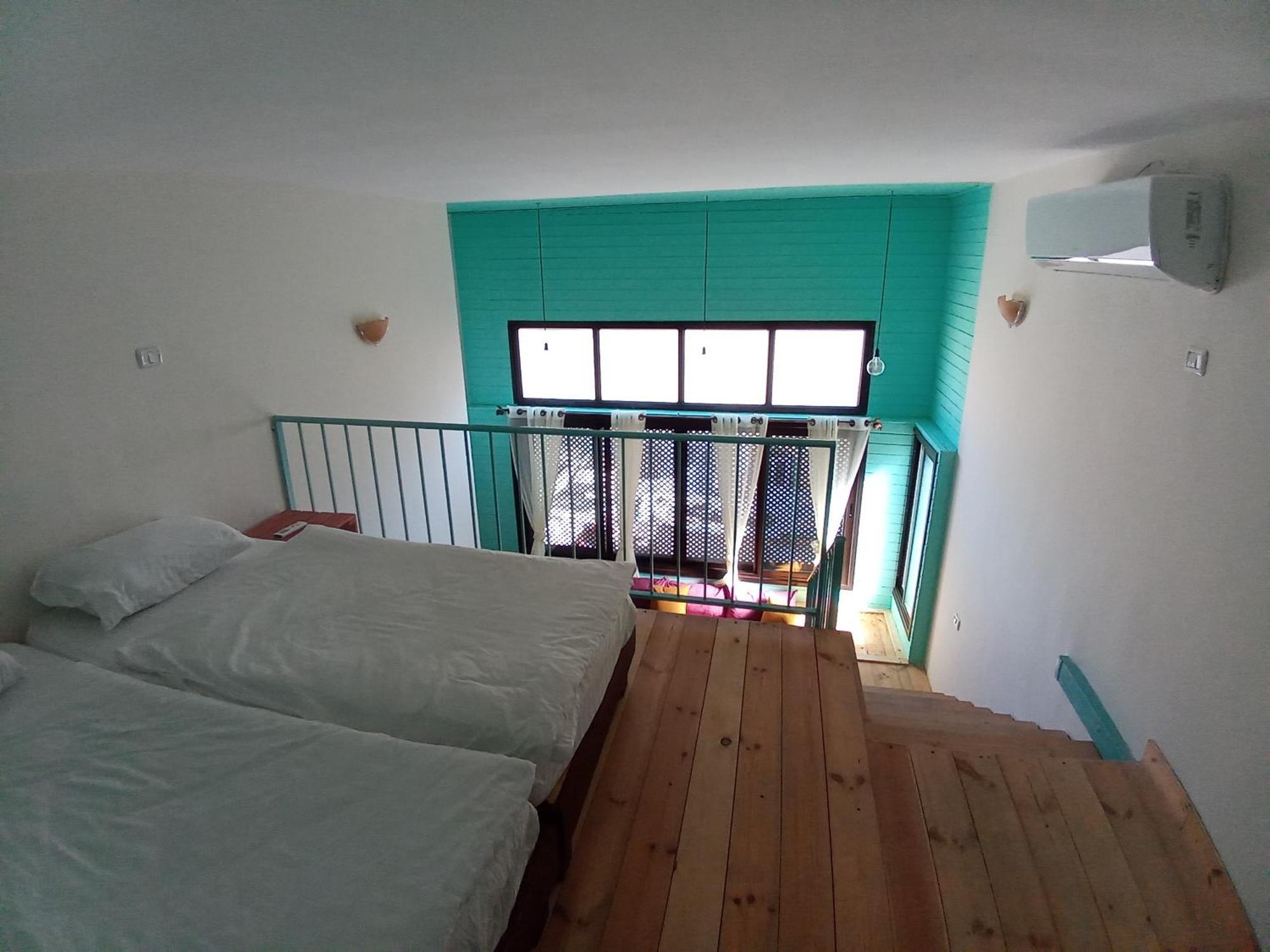 Turquoise Vandrehjem Nablus Værelse billede
